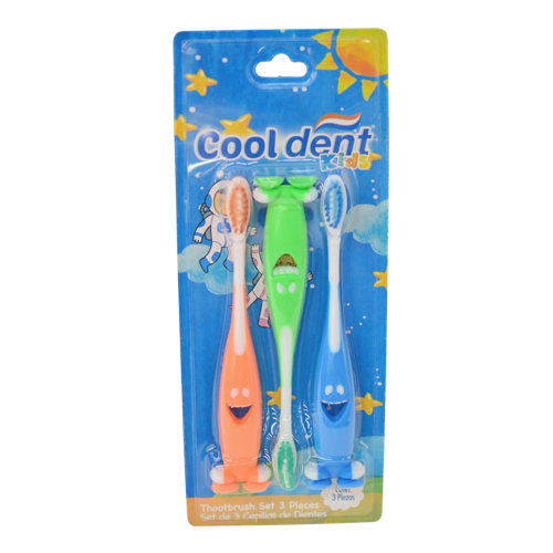 Paquete de 3 cepillos dentales para niños.